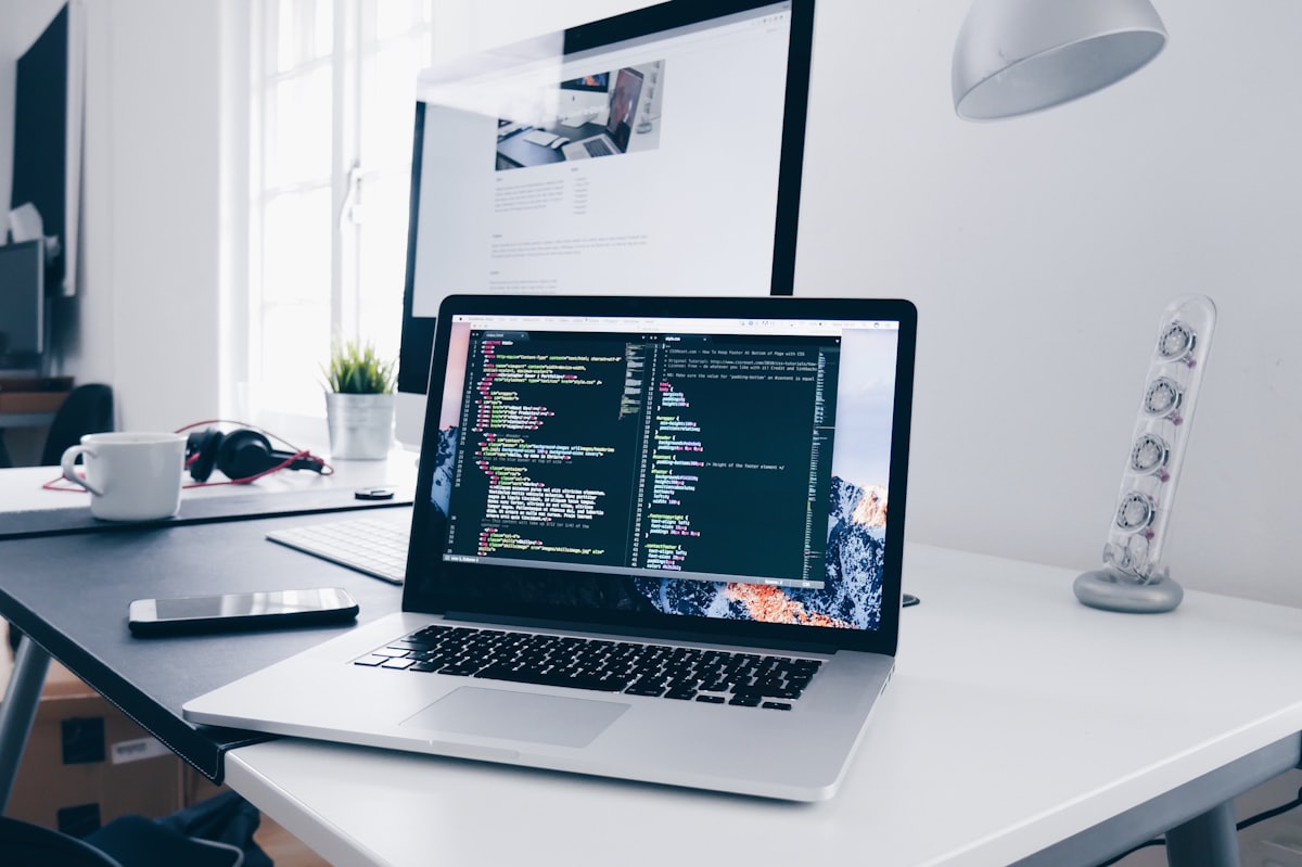 Desarrollo de software: portátil con código